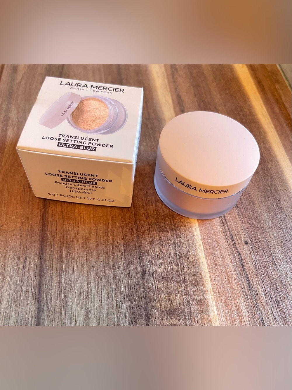 New Laura Mercier Translucent Loose Setting Powder 0.21oz msrp $48